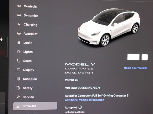 Used 2023 Tesla Model Y Long Range image 16