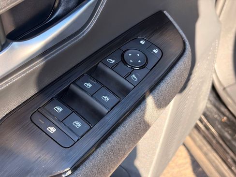 Certified 2026 Nissan Kicks SV FWD image 20