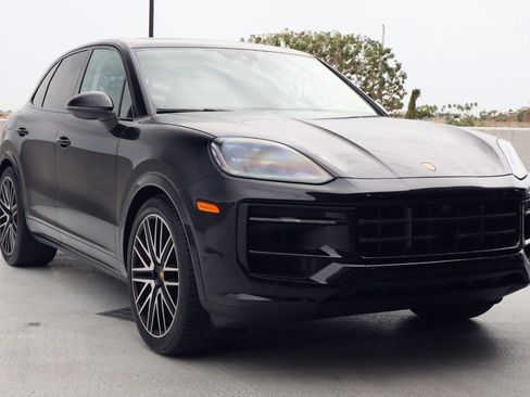 New 2026 Porsche Cayenne image 7