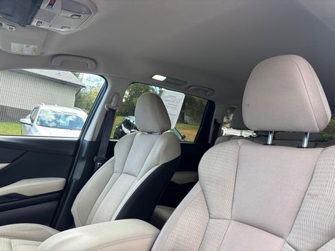 Used 2021 Subaru Ascent Premium w/ Convenience Package image 11