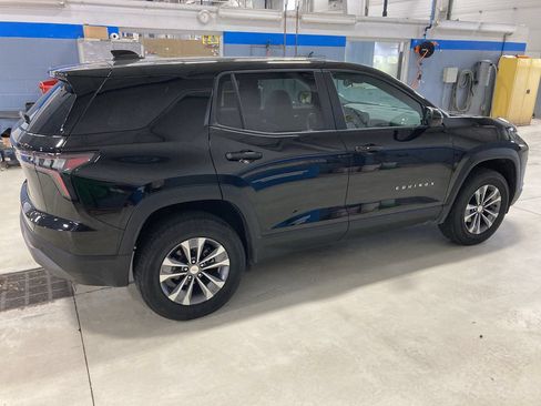 Used 2026 Chevrolet Equinox LT FWD image 8