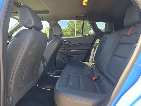 Used 2024 Chevrolet Trax RS FWD image 13