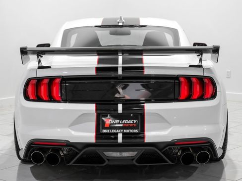 Used 2022 Ford Mustang Shelby GT500 w/ Carbon Fiber Track Pack image 9