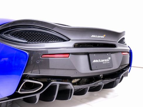 Used 2018 McLaren 570S Spider image 13