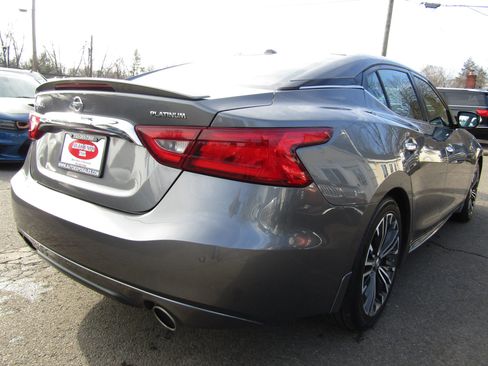 Used 2017 Nissan Maxima Platinum image 7
