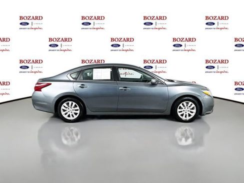Used 2018 Nissan Altima 2.5 S w/ S Convenience Package image 9