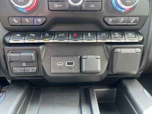 Used 2021 GMC Sierra 1500 Denali w/ Denali Ultimate Package AWD/4WD image 30