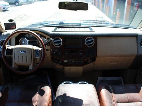 Used 2008 Ford F250 FX4 image 37