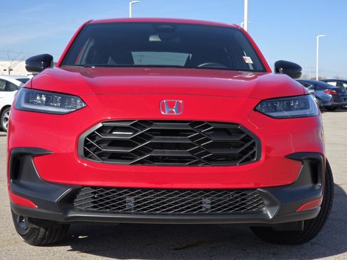 Used 2025 Honda HR-V Sport image 13