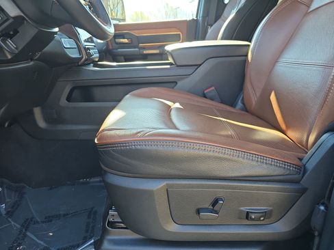 Used 2024 RAM 2500 Limited w/ Safety Group image 30