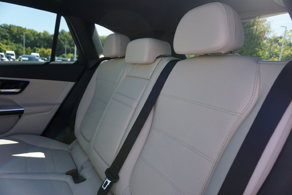 Certified 2026 Mercedes-Benz GLC 300 4MATIC image 46