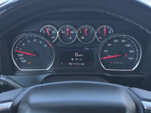Used 2019 Chevrolet Silverado 1500 LT Trail Boss AWD/4WD image 16