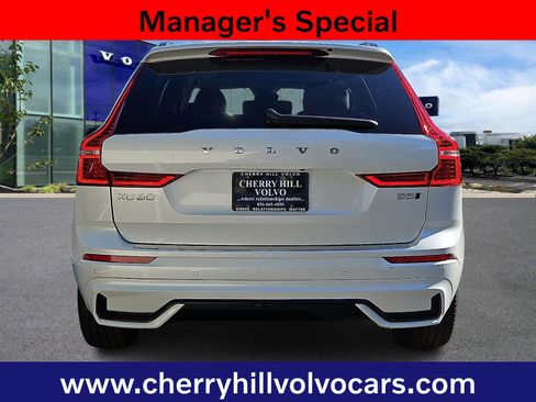 Certified 2024 Volvo XC60 B5 Core w/ Protection Package Premier image 5