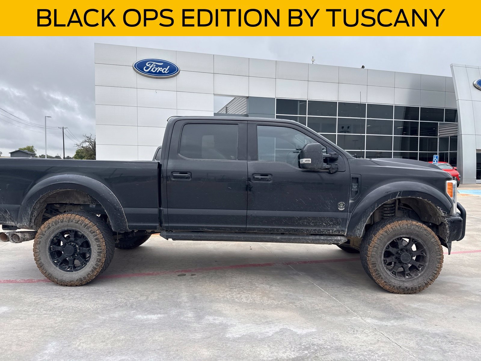 Used 2018 Ford F250 Lariat w/ Lariat Ultimate Package AWD/4WD image 2