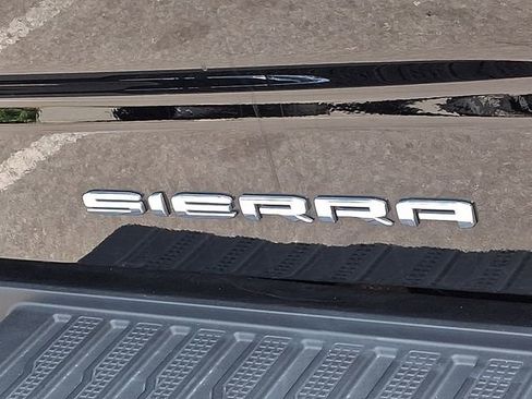 Used 2021 GMC Sierra 1500 Denali w/ Denali Ultimate Package AWD/4WD image 37