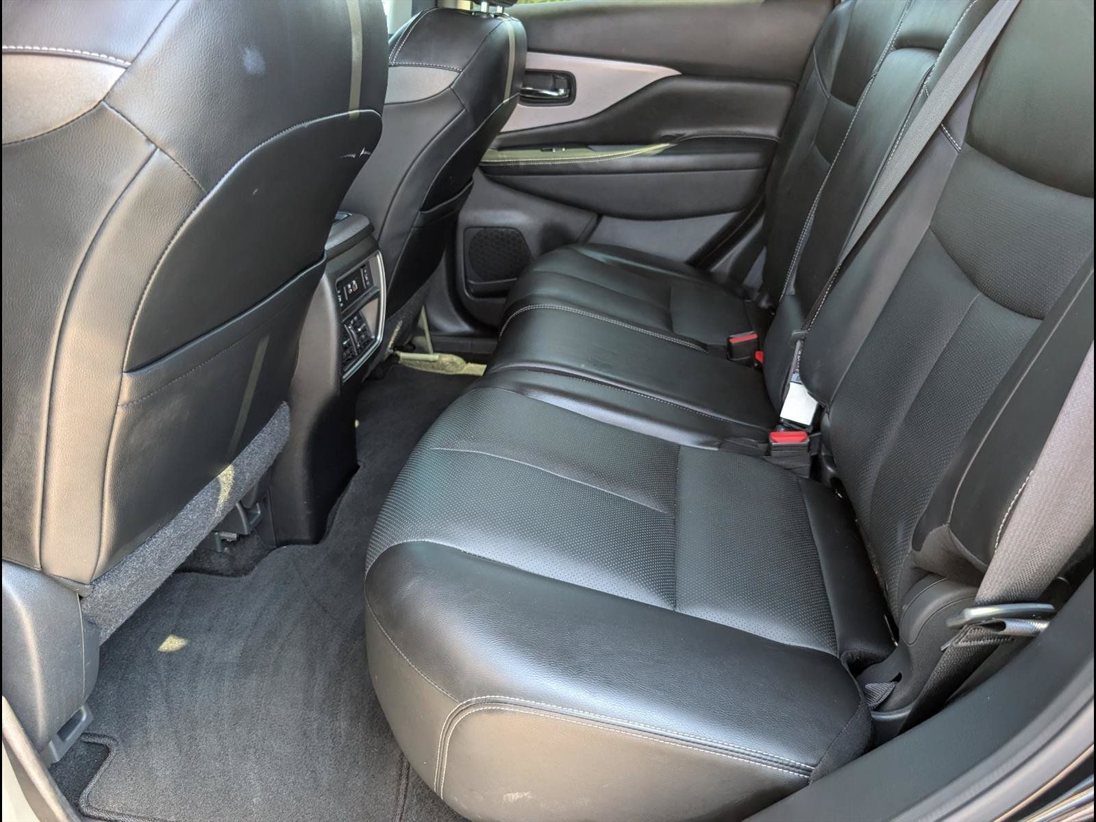 Used 2023 Nissan Murano SL w/ SL Moonroof Package FWD image 10