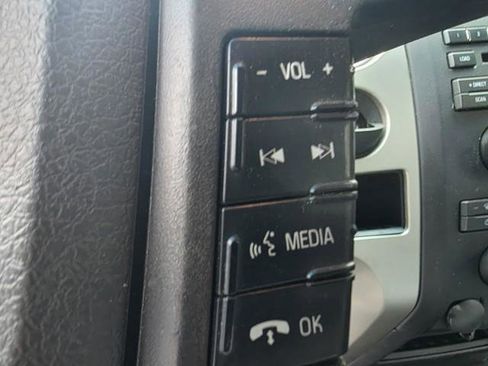 Used 2014 Ford F150 XLT w/ Trailer Tow Package RWD image 9