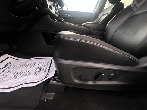 Certified 2023 Nissan Pathfinder SL image 18