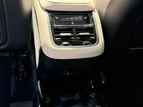 New 2026 Volvo XC90 B5 Plus AWD/4WD image 16