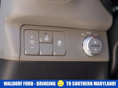 Used 2016 Kia Soul + w/ Primo Package FWD image 35