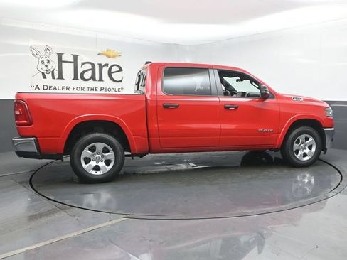 Used 2025 RAM 1500 Big Horn AWD/4WD image 38
