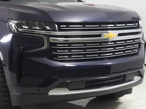 Used 2021 Chevrolet Tahoe Premier w/ Premium Package image 39