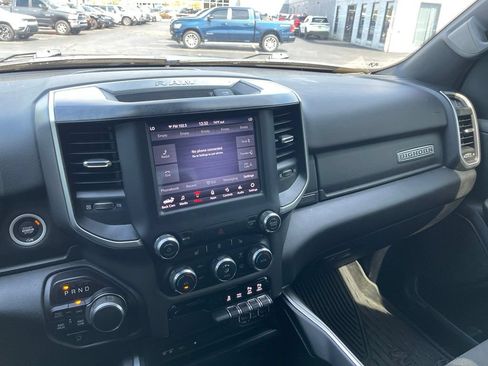 Used 2019 RAM 1500 Big Horn AWD/4WD image 14
