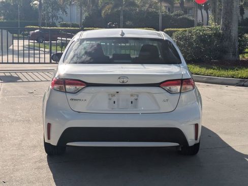 Used 2022 Toyota Corolla LE image 6