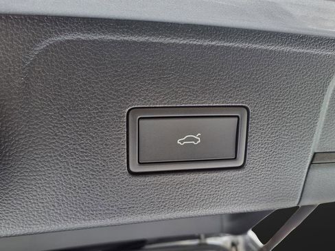 New 2026 Volkswagen Atlas SEL Premium R-Line image 29