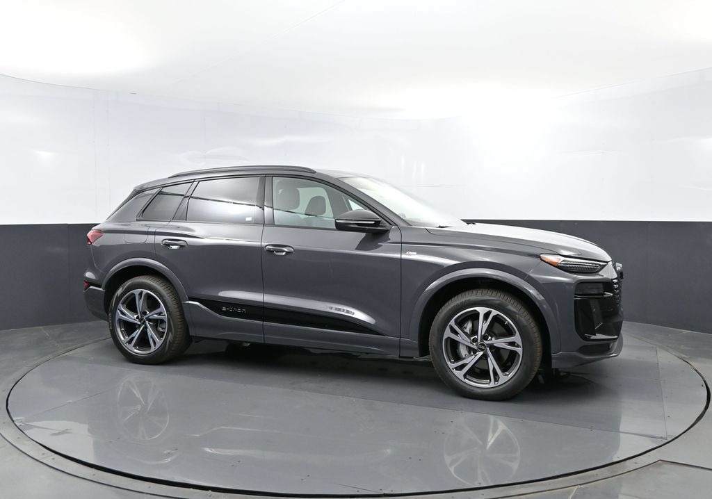 New 2027 Audi Q6 e-tron Premium AWD/4WD image 4