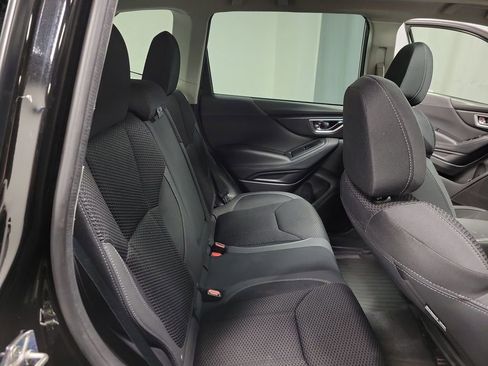 Used 2023 Subaru Forester Premium AWD/4WD image 21