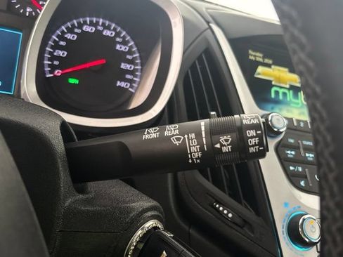 Used 2016 Chevrolet Equinox LT w/ Convenience Package FWD image 9
