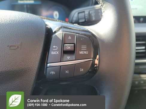 Used 2025 Ford Escape Platinum image 27