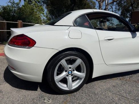 Used 2012 BMW Z4 sDrive28i image 35