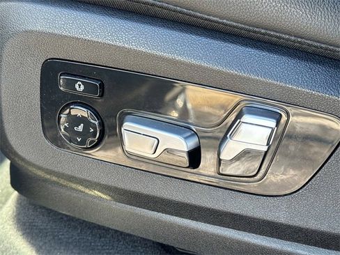 Used 2020 BMW X5 M50i w/ Premium Package image 28