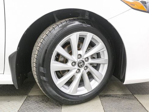 Used 2022 Toyota Camry LE image 14