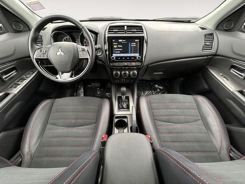 Used 2025 Mitsubishi Outlander Sport SE AWD/4WD image 11