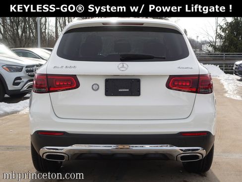 Certified 2021 Mercedes-Benz GLC 300 4MATIC image 4