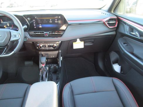 New 2026 Chevrolet TrailBlazer RS w/ Convenience Package FWD image 14