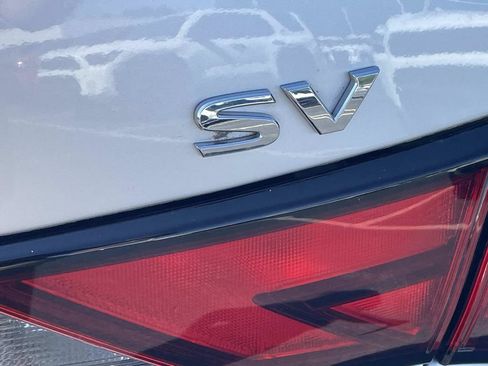 Used 2022 Nissan Sentra SV w/ Trunk Package FWD image 10