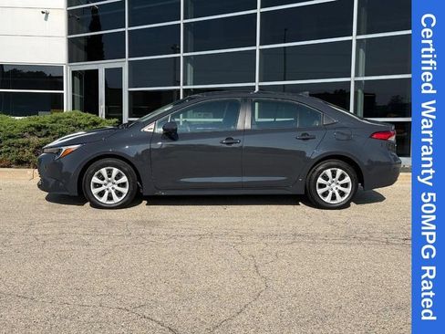Used 2026 Toyota Corolla LE FWD image 6