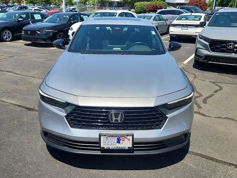Used 2024 Honda Accord Sport image 2