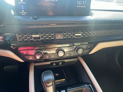 Used 2023 Honda Accord Touring image 17