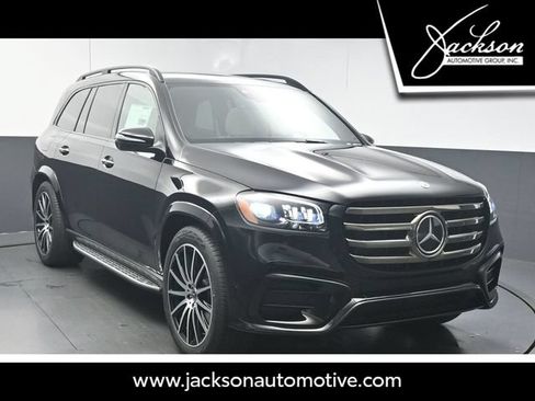 Used 2026 Mercedes-Benz GLS 450 4MATIC image 1
