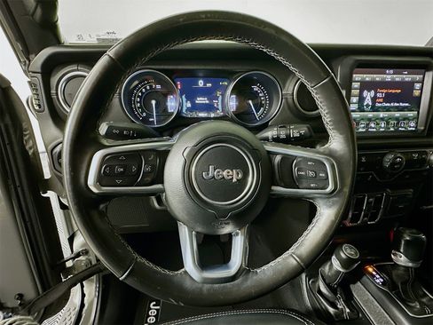 Used 2021 Jeep Wrangler Unlimited Sahara image 11