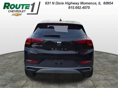 Used 2025 Buick Encore GX Preferred AWD/4WD image 4