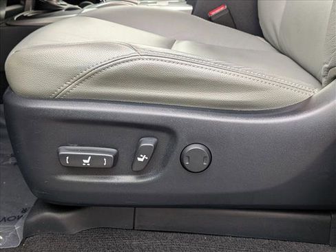 Used 2020 Toyota 4Runner SR5 image 11