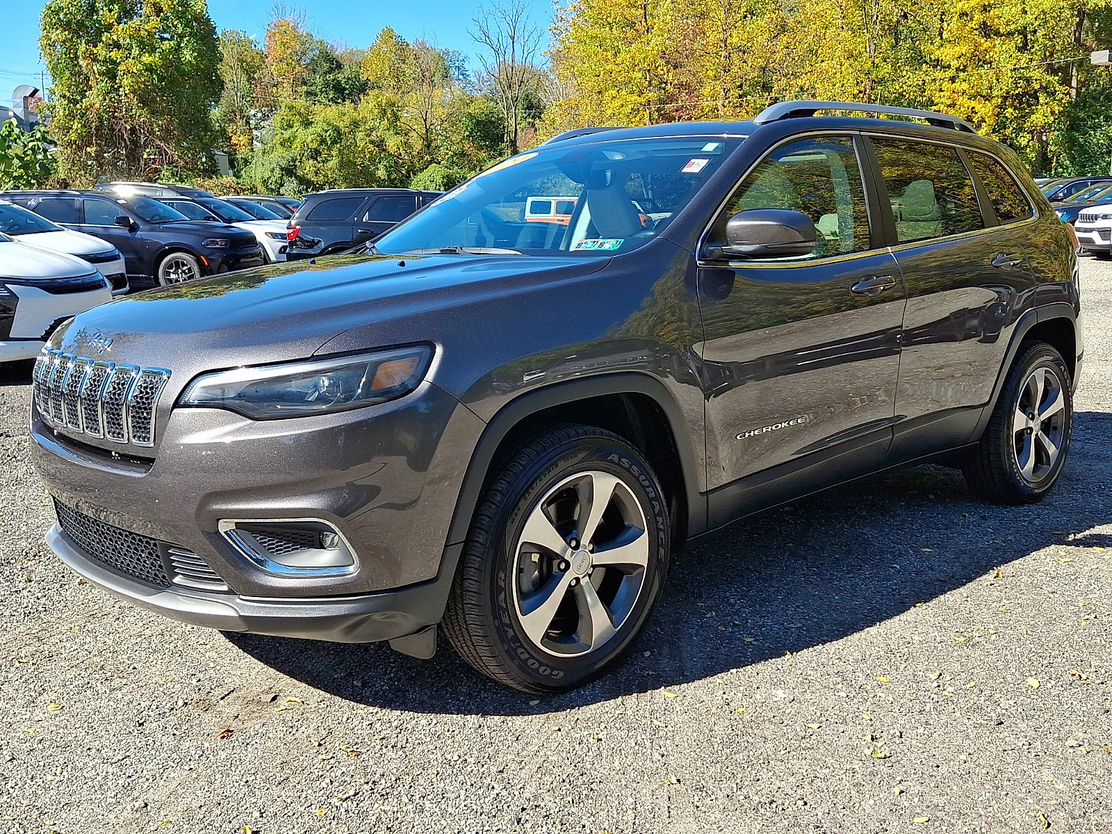 Certified 2020 Jeep Cherokee Limited AWD/4WD image 3