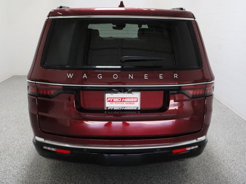 Used 2023 Jeep Wagoneer 2WD w/ Premium Group I image 8