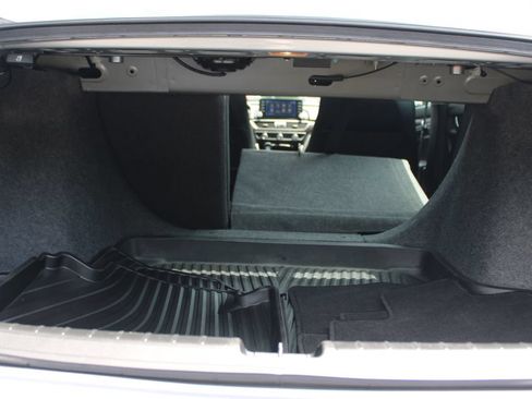 Used 2018 Honda Accord EX-L image 34